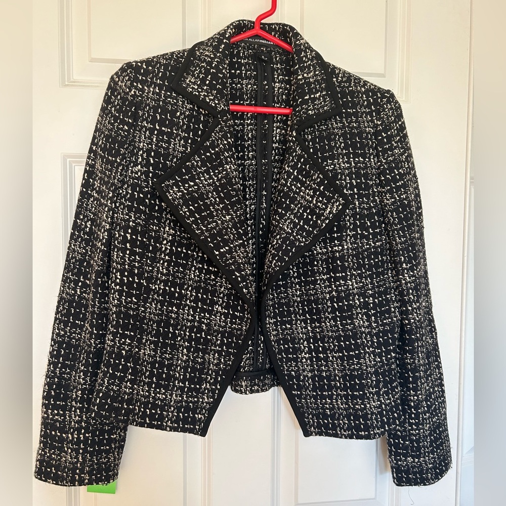 Tweed cropped shaped jacket/blazer, Linda Allard Ellen Tracy size 2